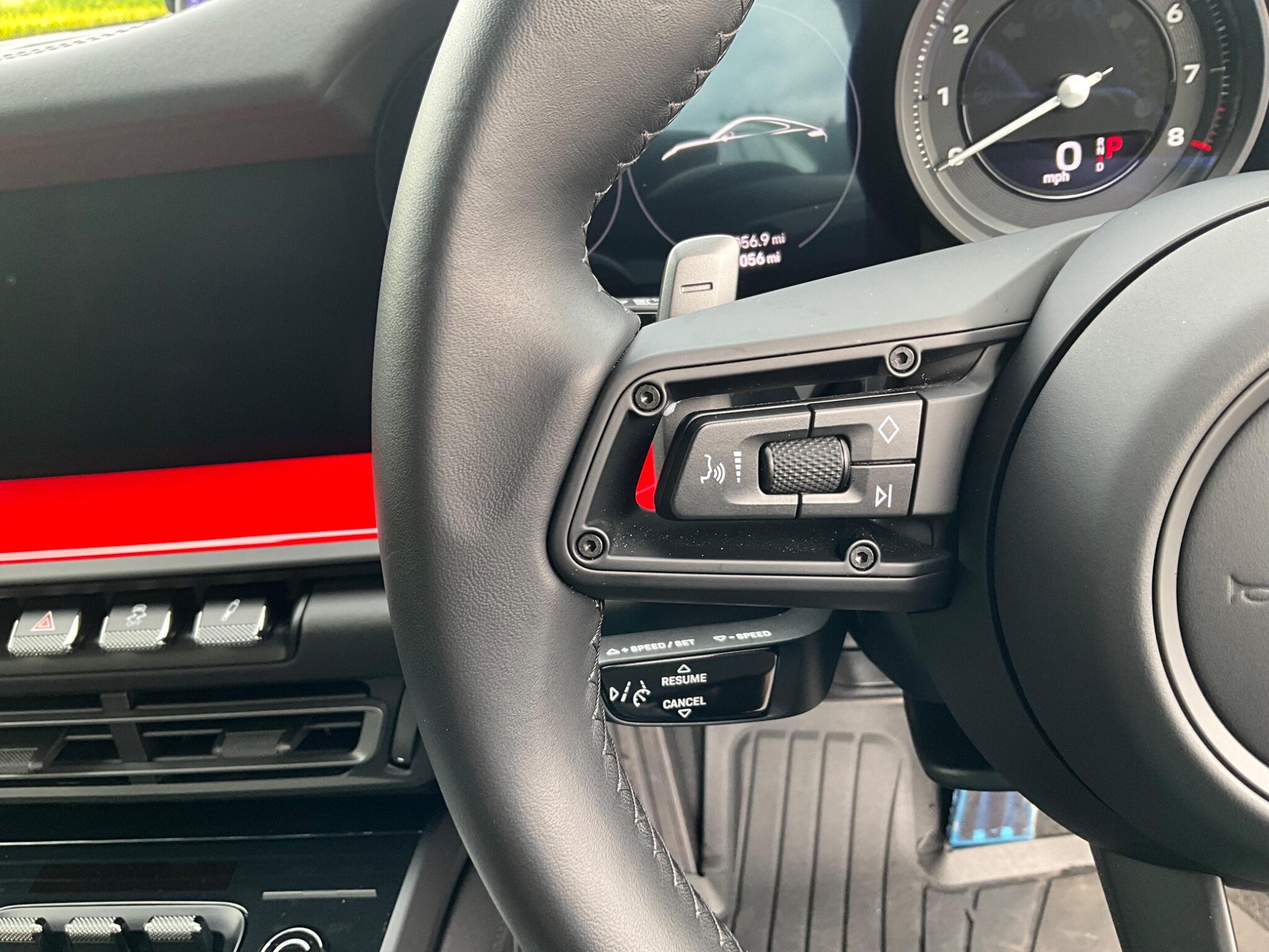 Porsche 911 view 14