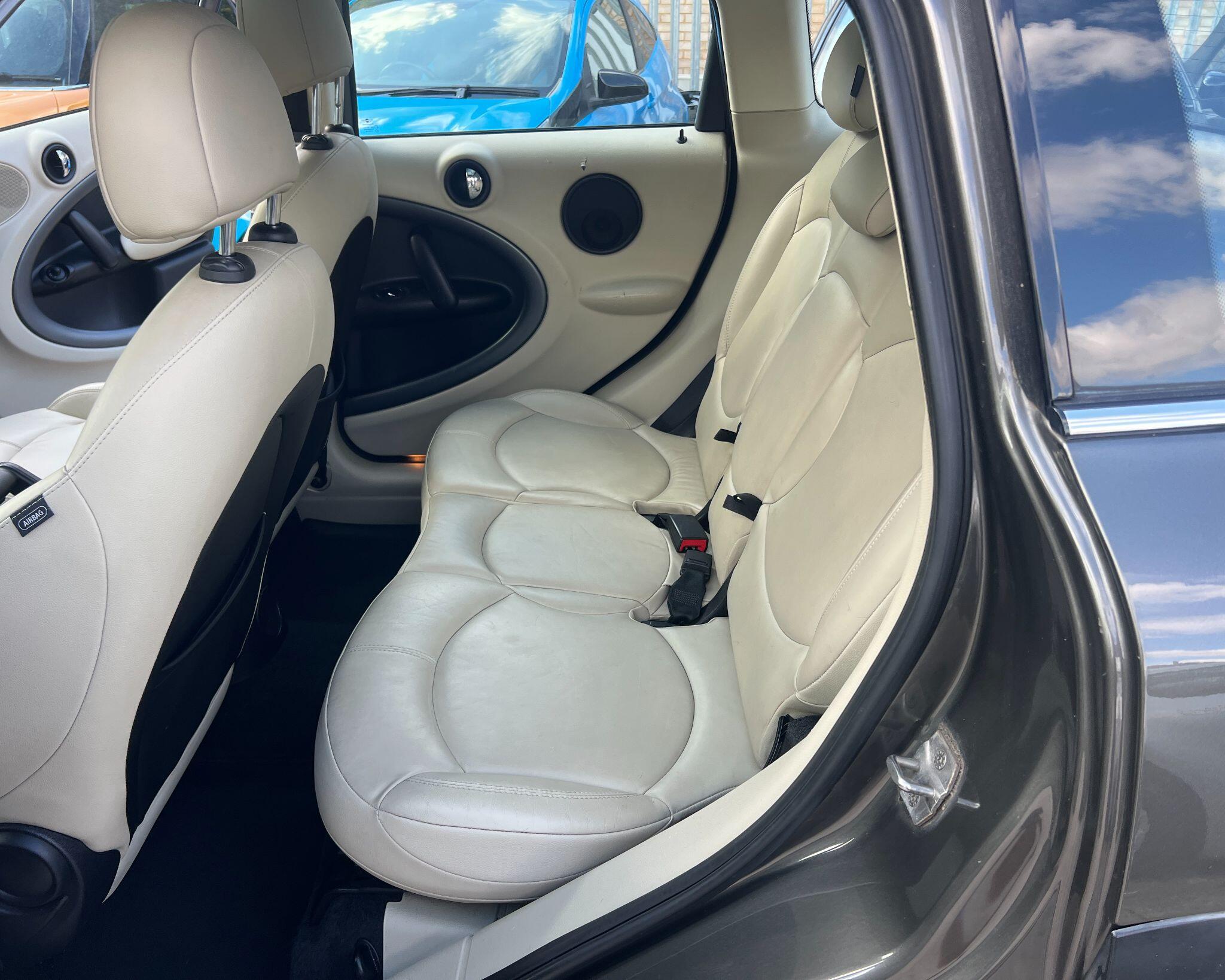 Mini Countryman view 15