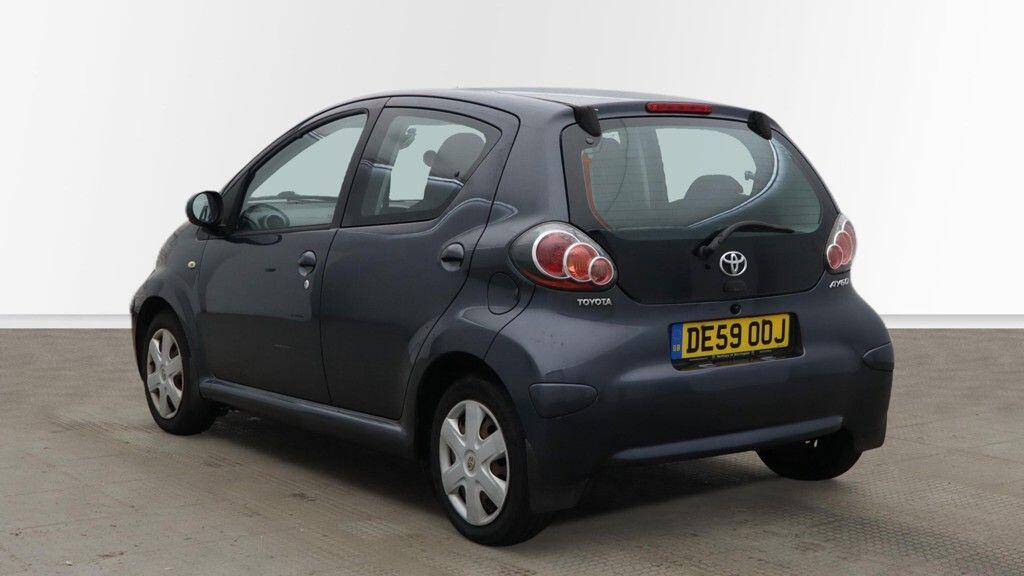 Toyota Aygo view 8