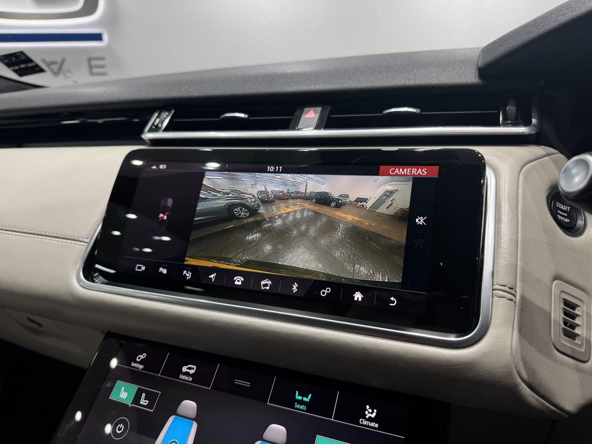 Land Rover Range Rover Velar view 29