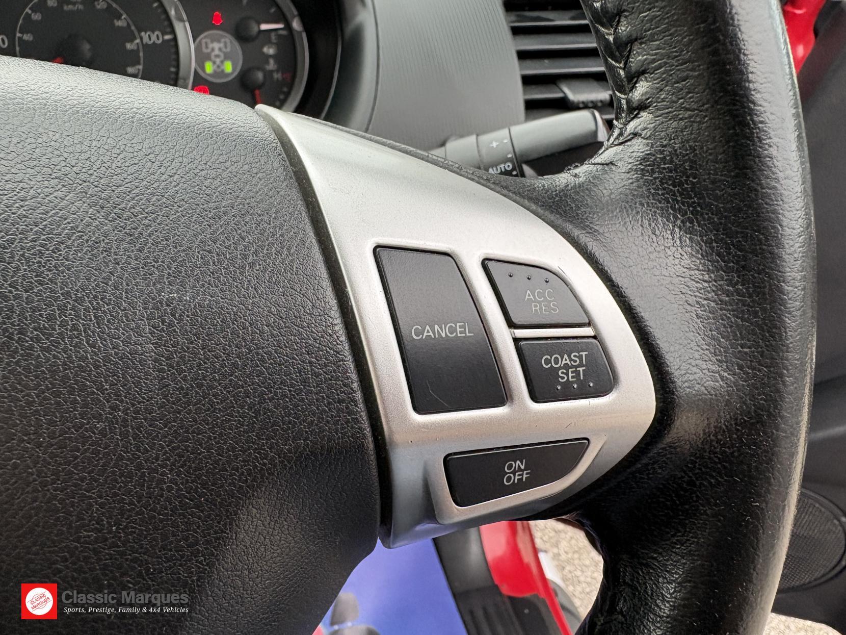Mitsubishi L200 view 30