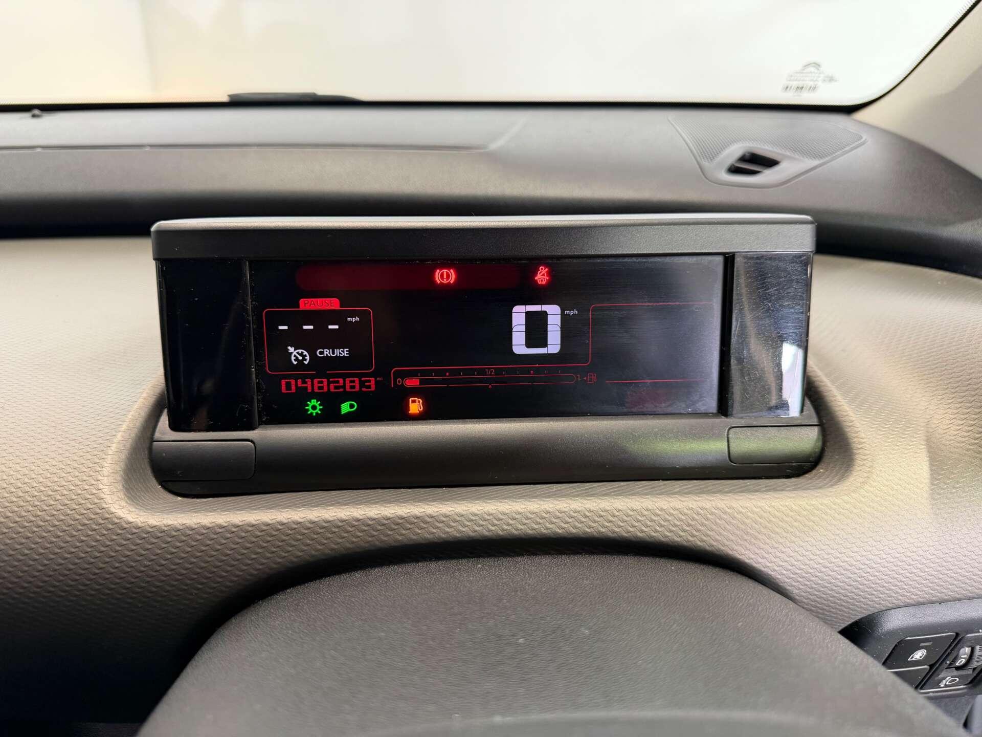 Citroen C4 Cactus view 23