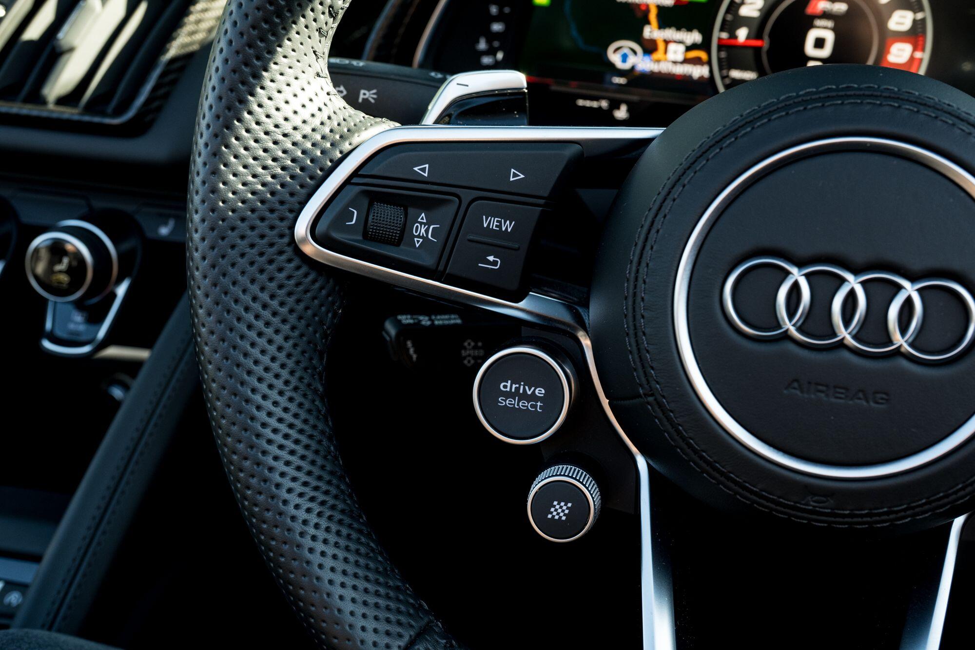 Audi R8 view 67
