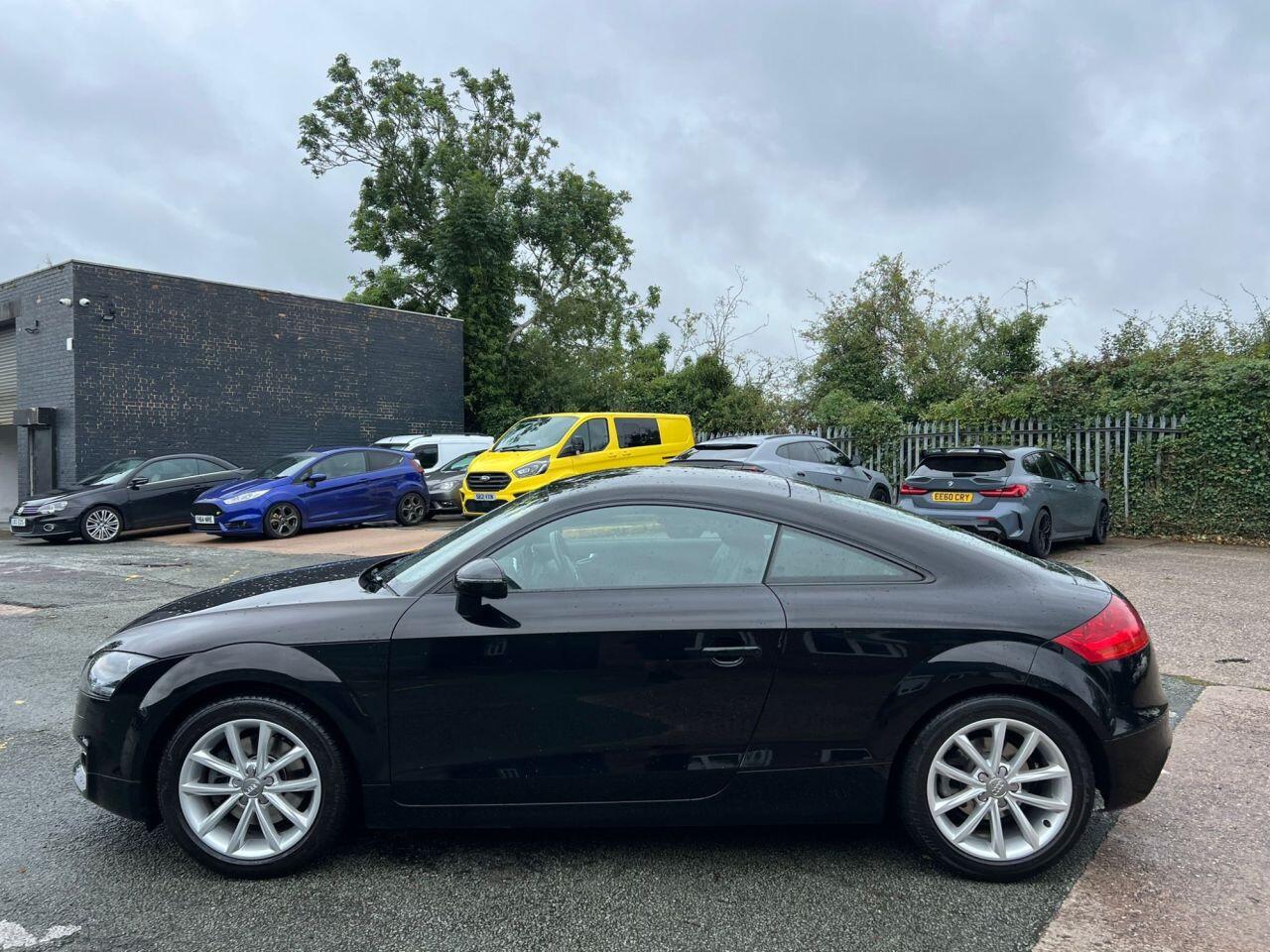 Audi TT view 13