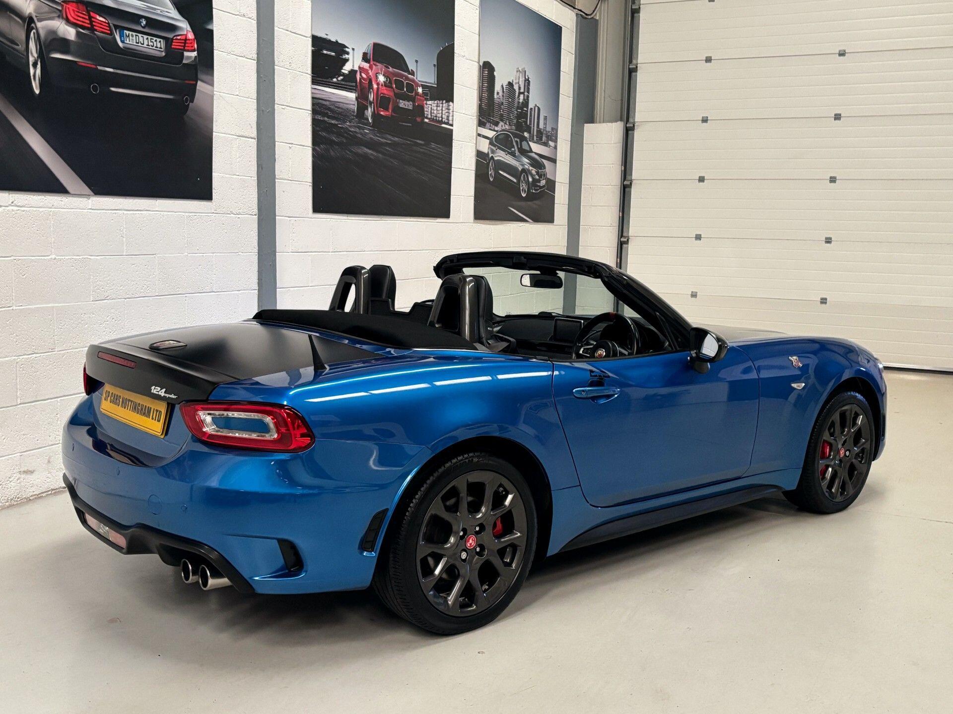 Abarth 124 Spider view 3