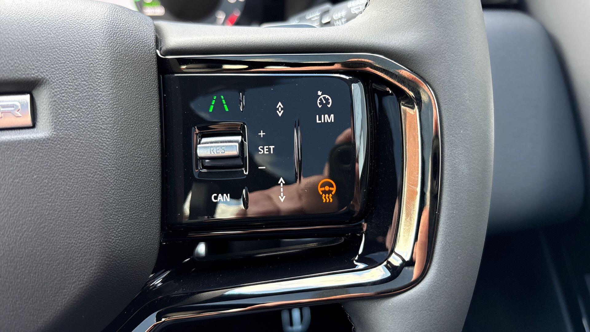 Land Rover Range Rover Velar view 35