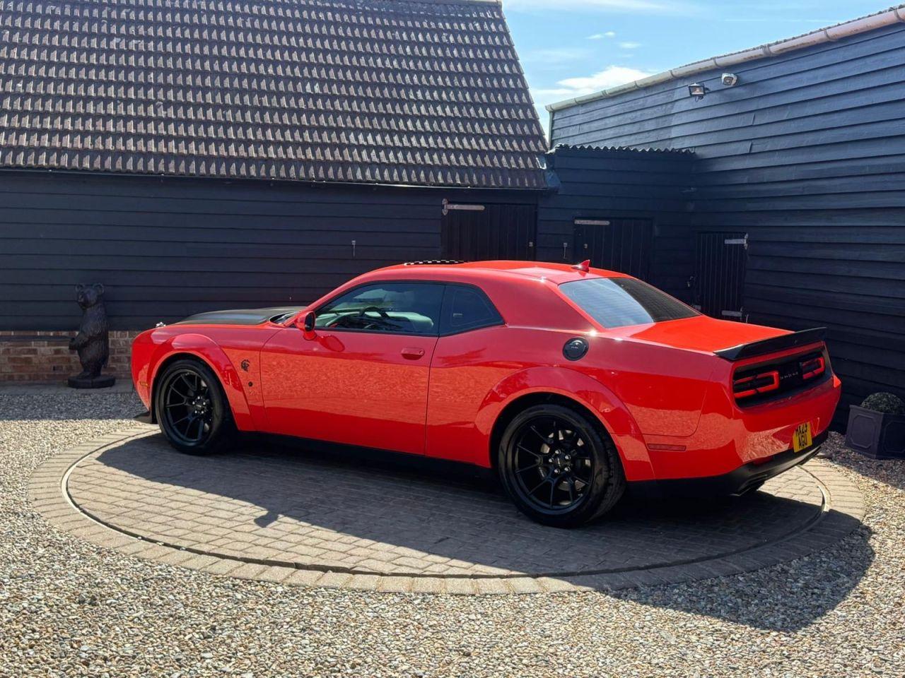 Dodge Challenger view 8