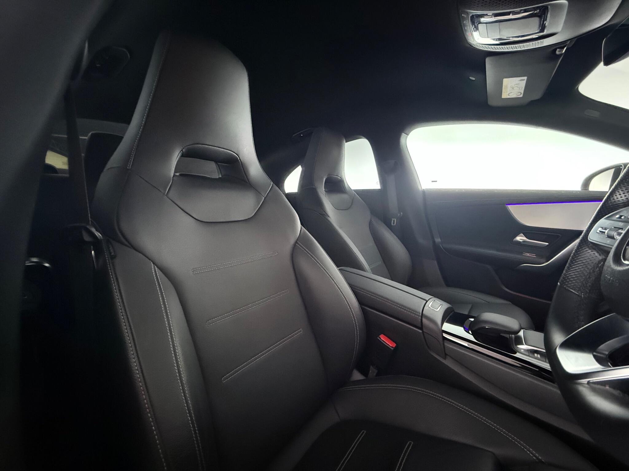 Mercedes-Benz Cla view 35
