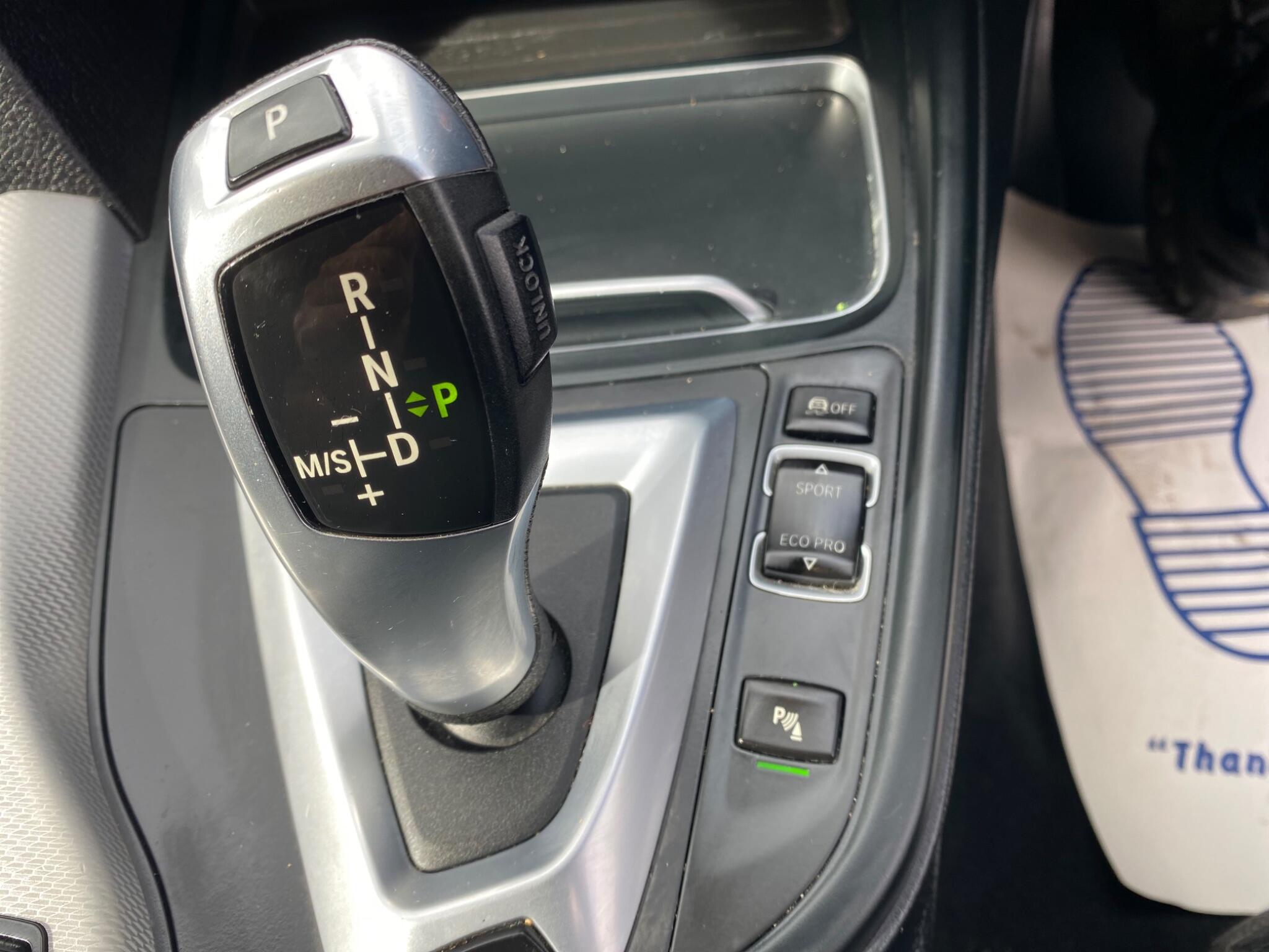 BMW 3 Series view 27