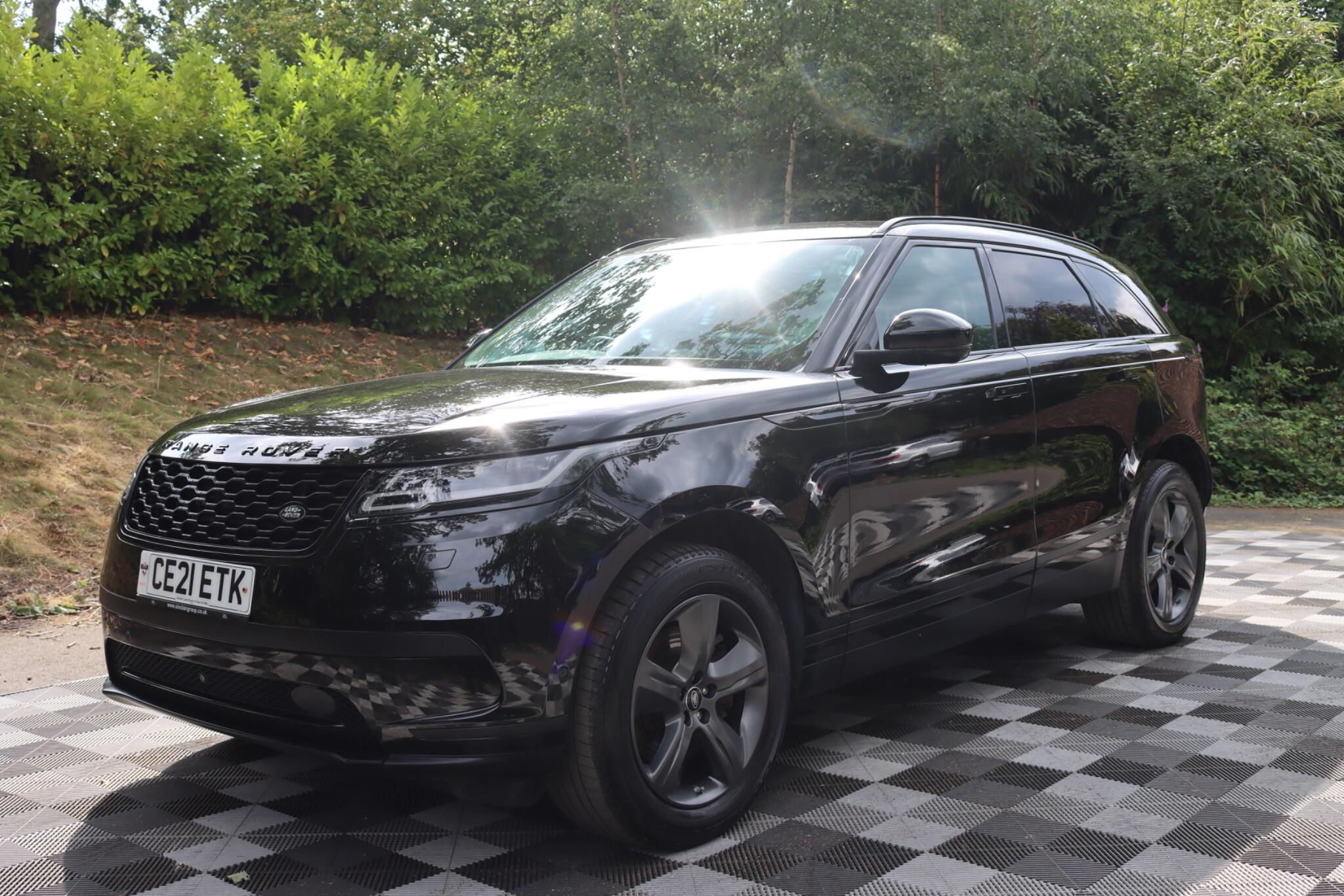 Land Rover Range Rover Velar view 28