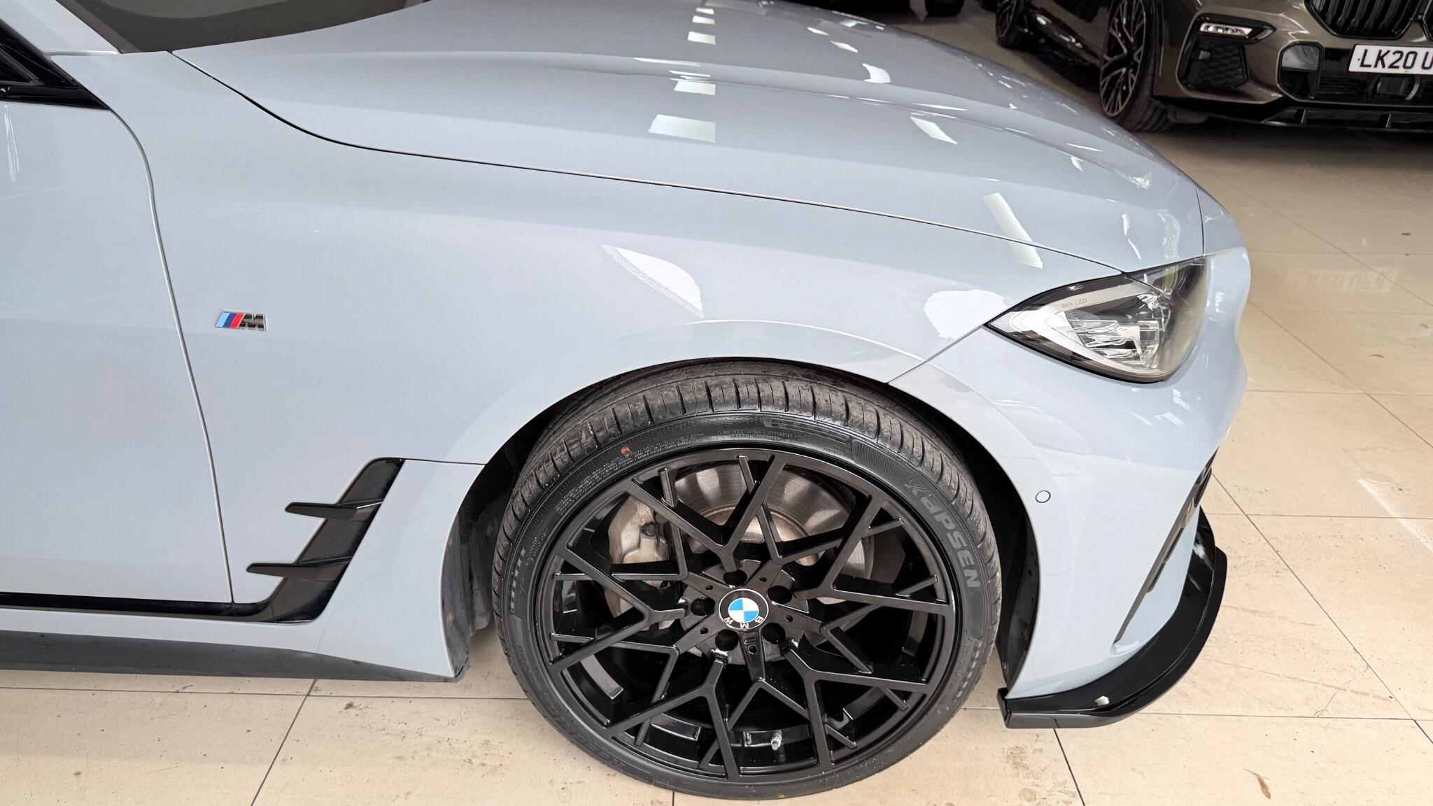 BMW I4 view 49