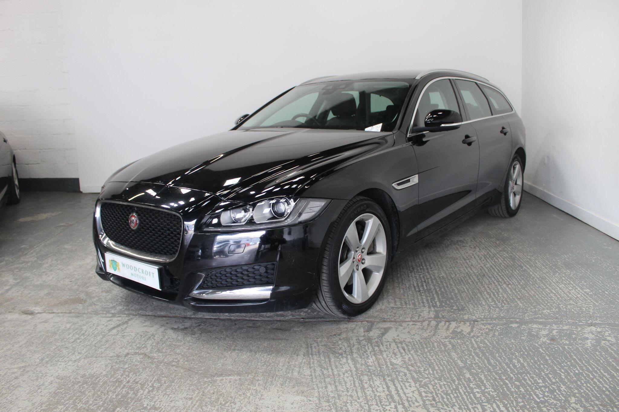 Jaguar XF view 2