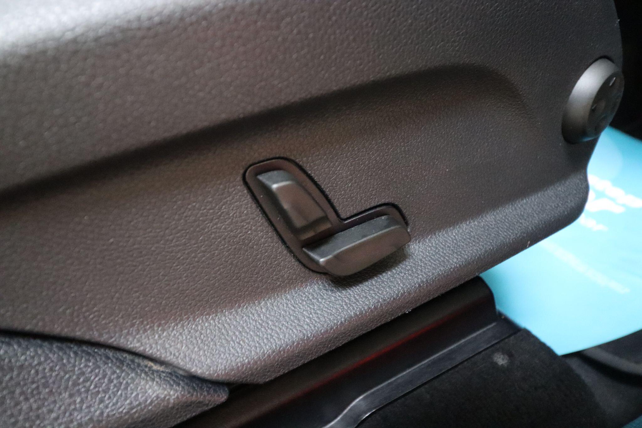 Mercedes-Benz GLC view 19