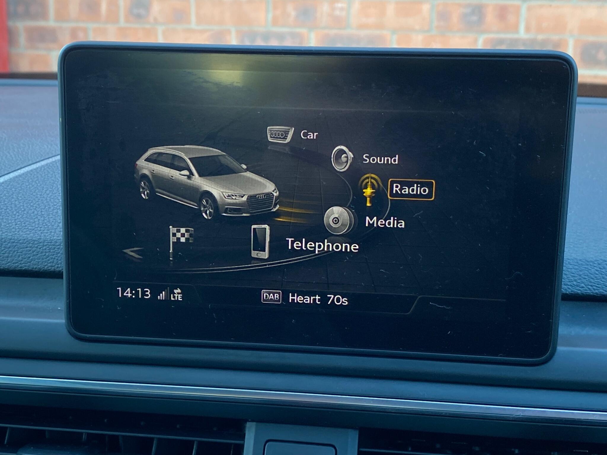 Audi A4 view 21