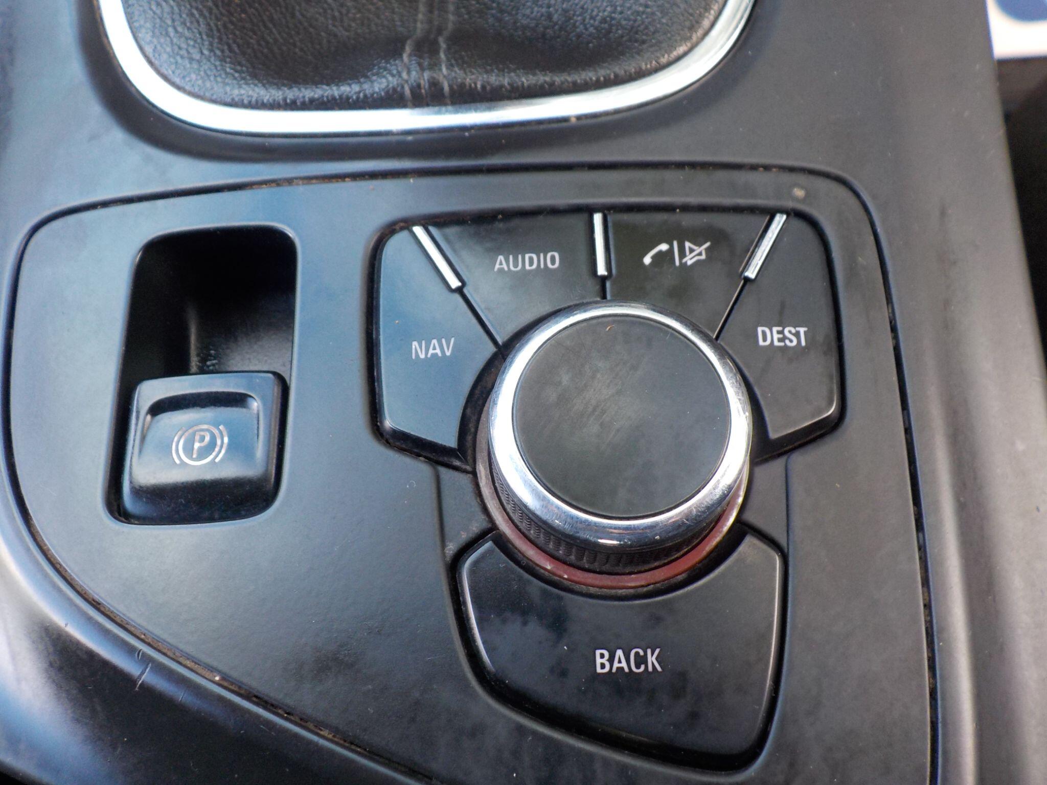 Vauxhall Insignia 2.0 CDTi ecoFLEX Tech Line Euro 5 (s/s) 5dr