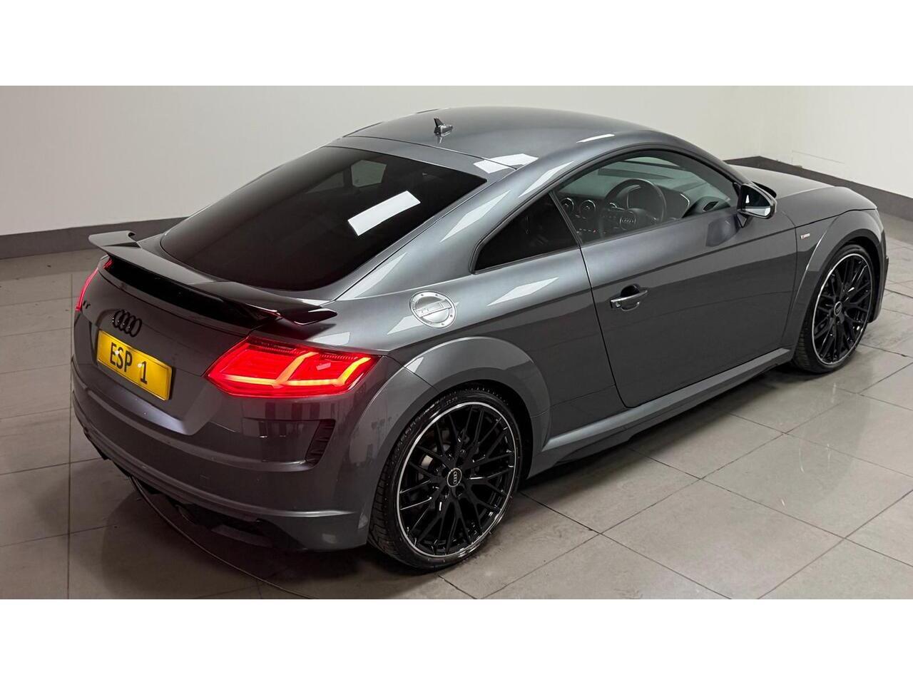 Audi TT view 13