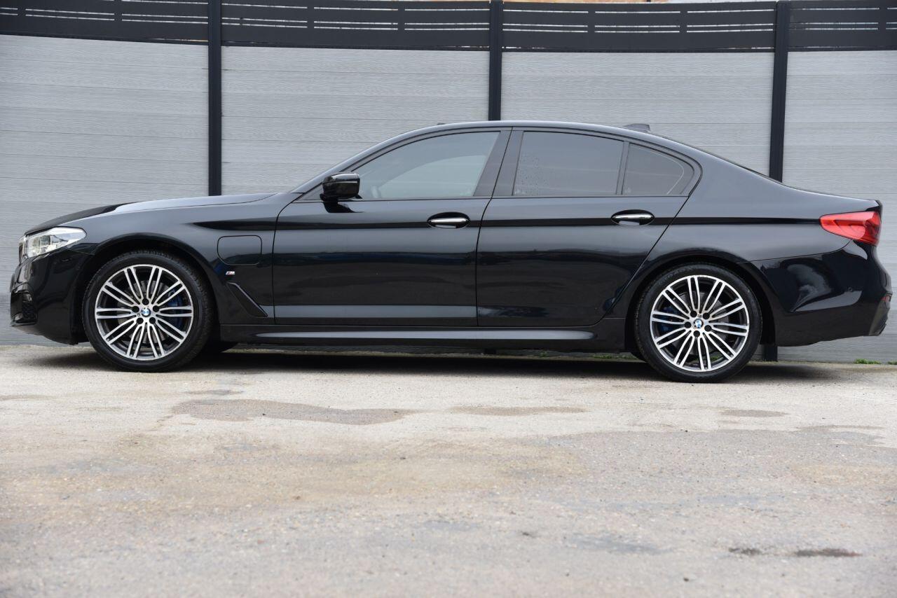 BMW 5 Series view 6