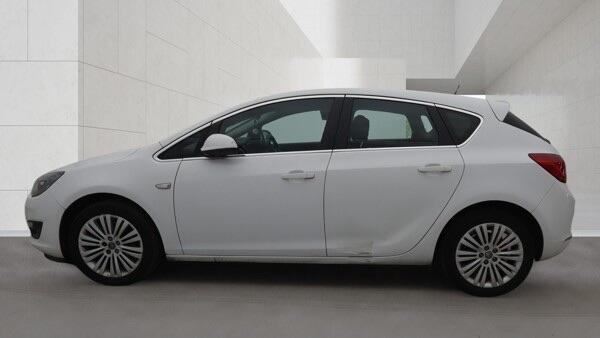 Vauxhall Astra view 6