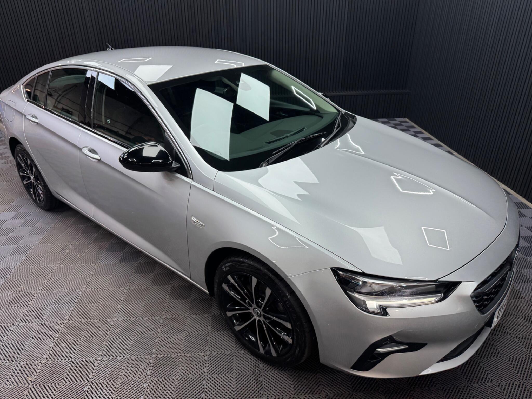 Vauxhall Insignia view 18