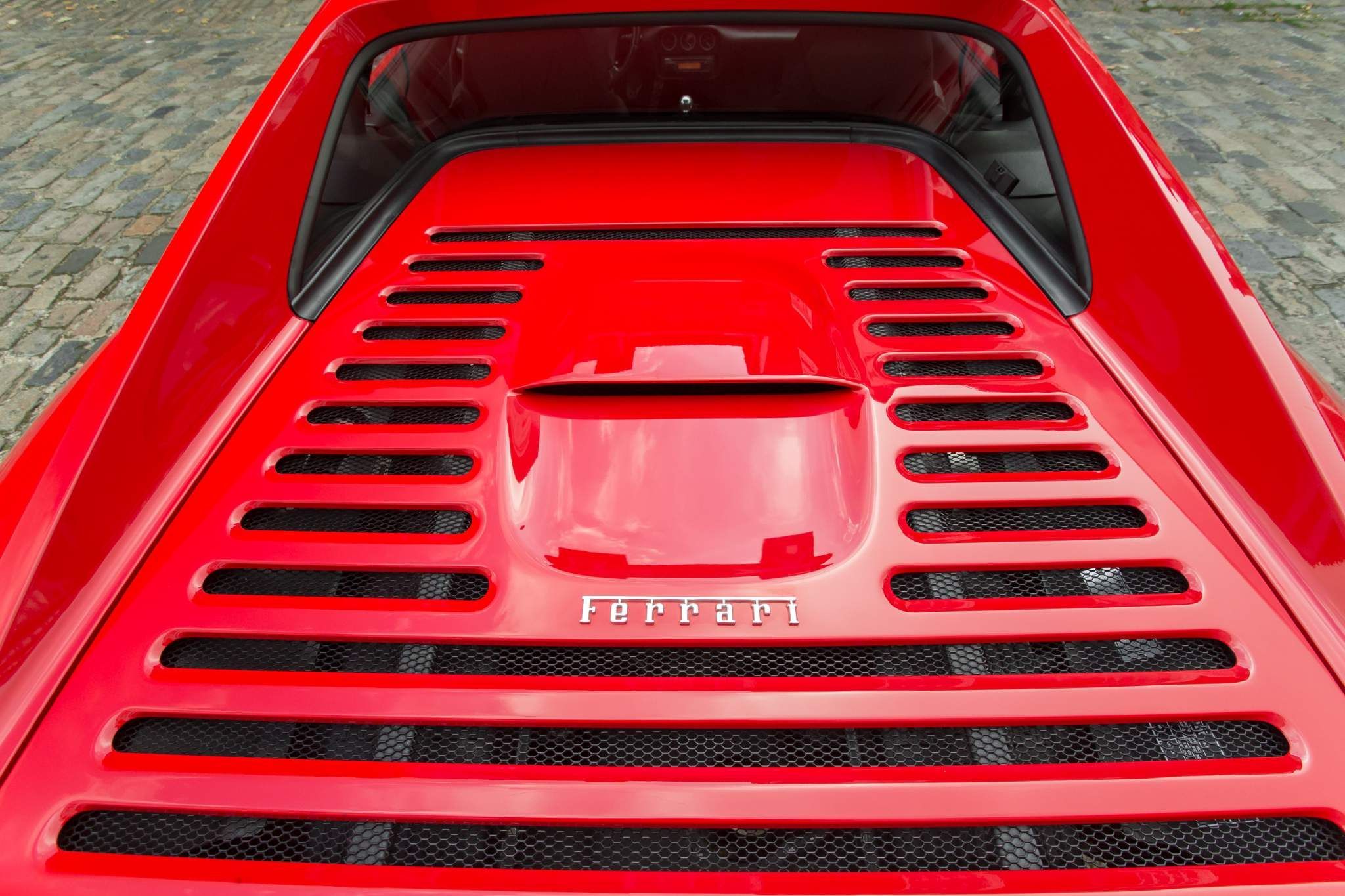 Ferrari F355 view 8