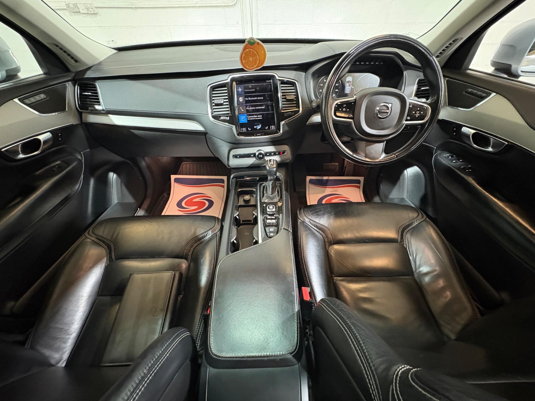 Volvo XC90 view 45