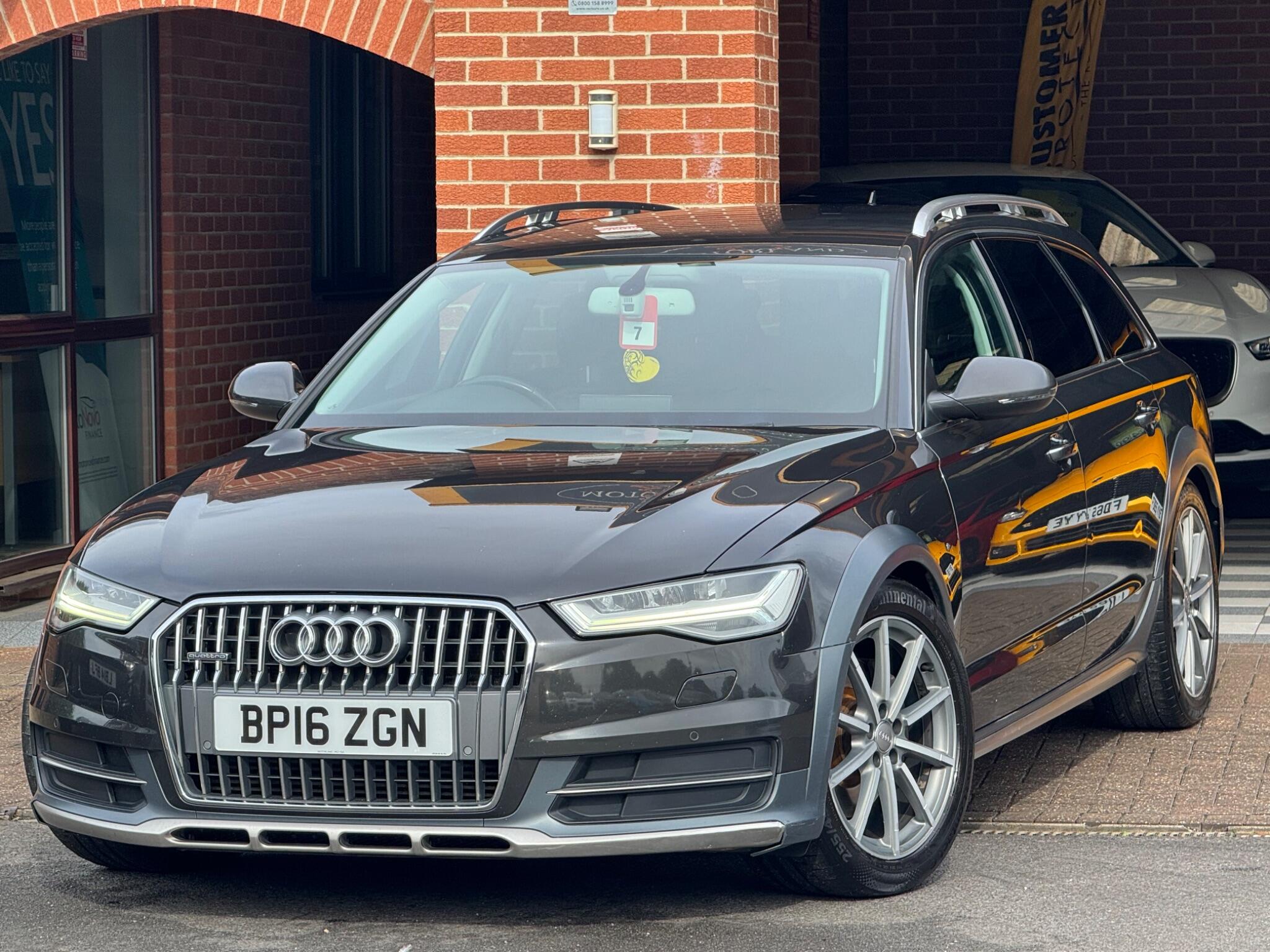 Audi A6 Allroad view 2