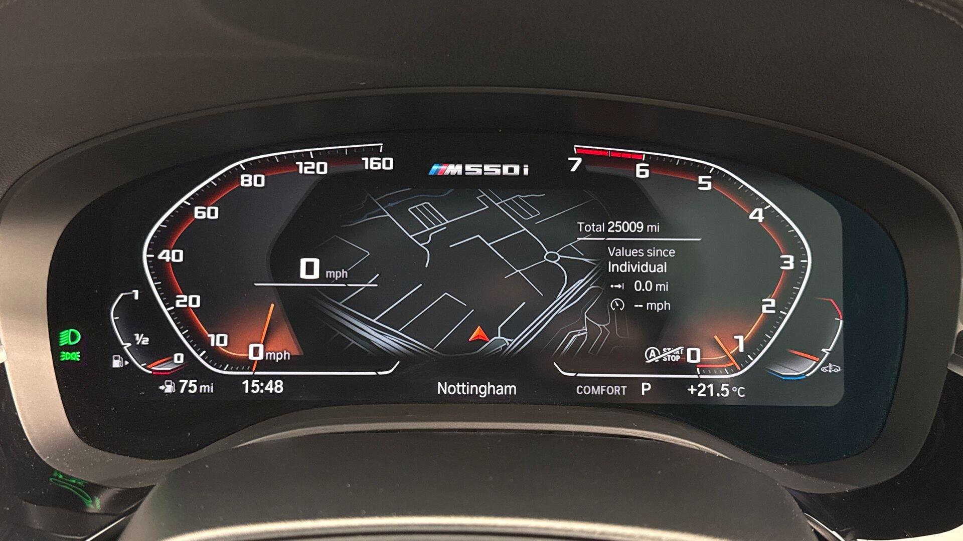 BMW 5 Series view 9