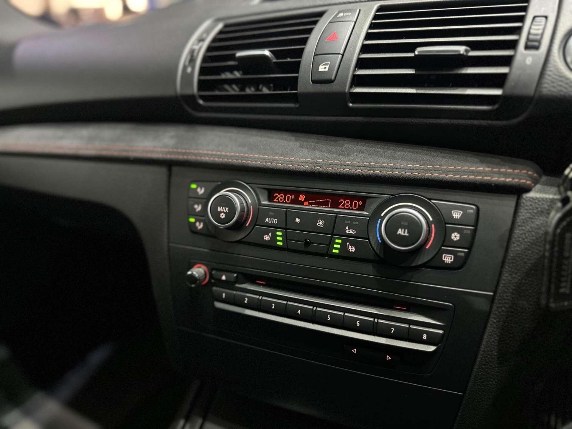 BMW 1 Series view 28