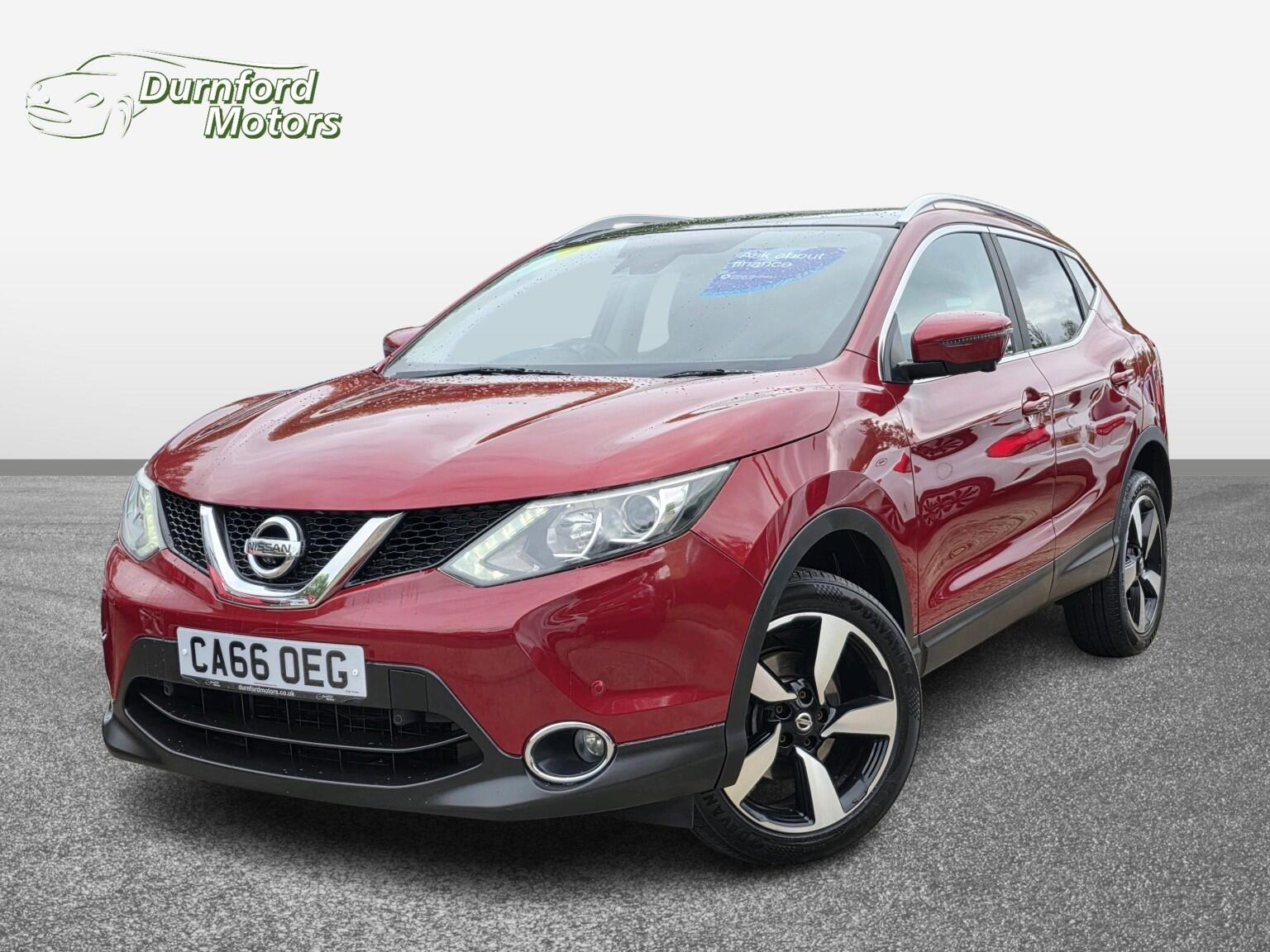 2016 Nissan Qashqai in Red for sale