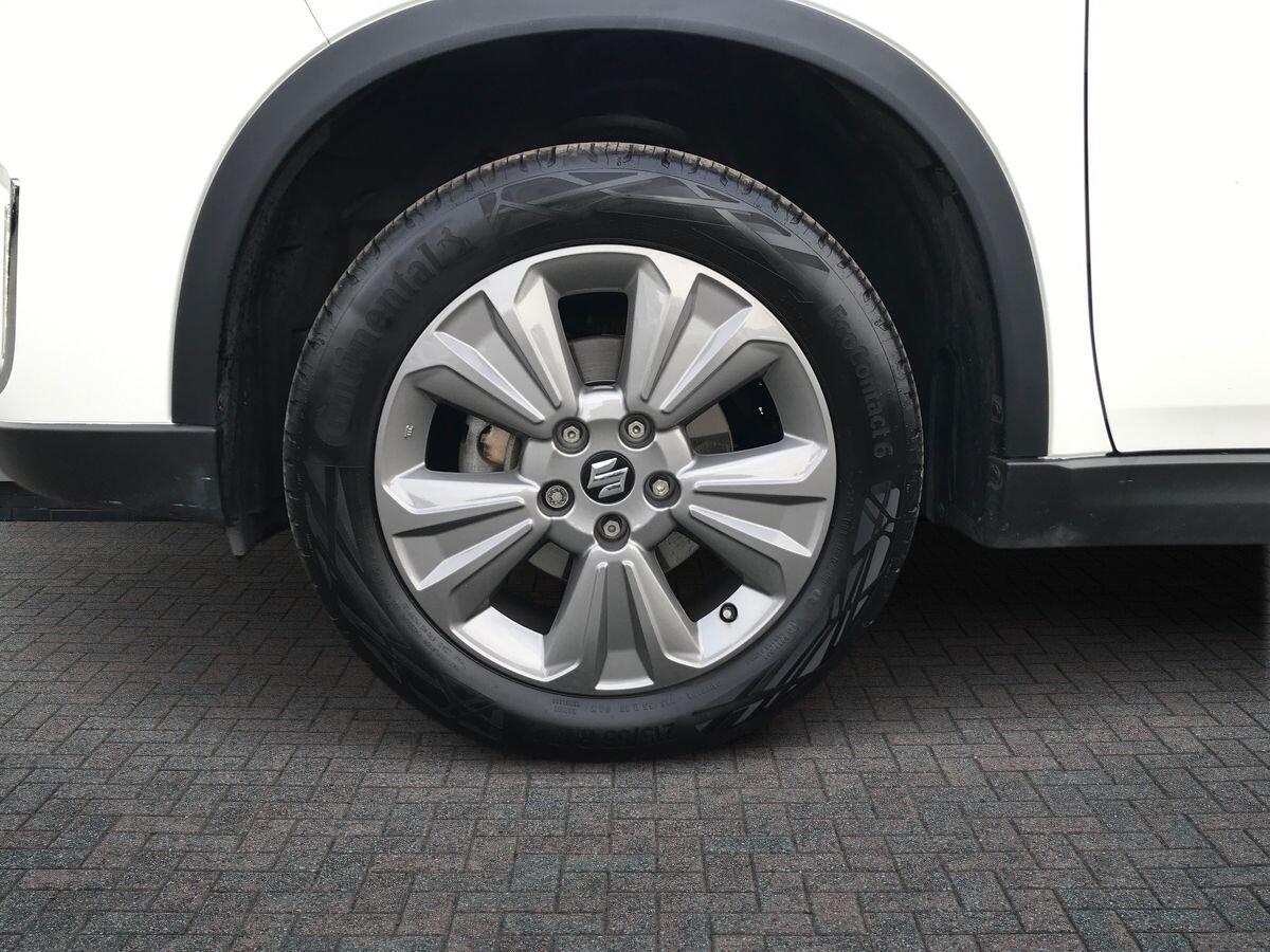 Suzuki Vitara view 12