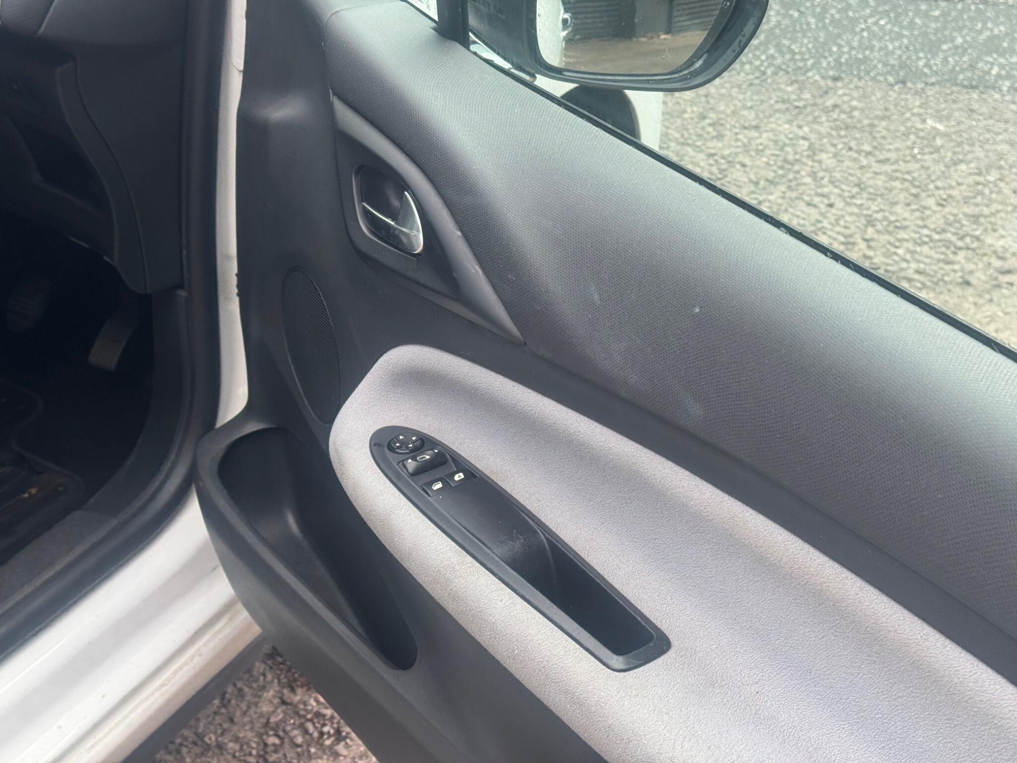 Citroen DS3 view 22