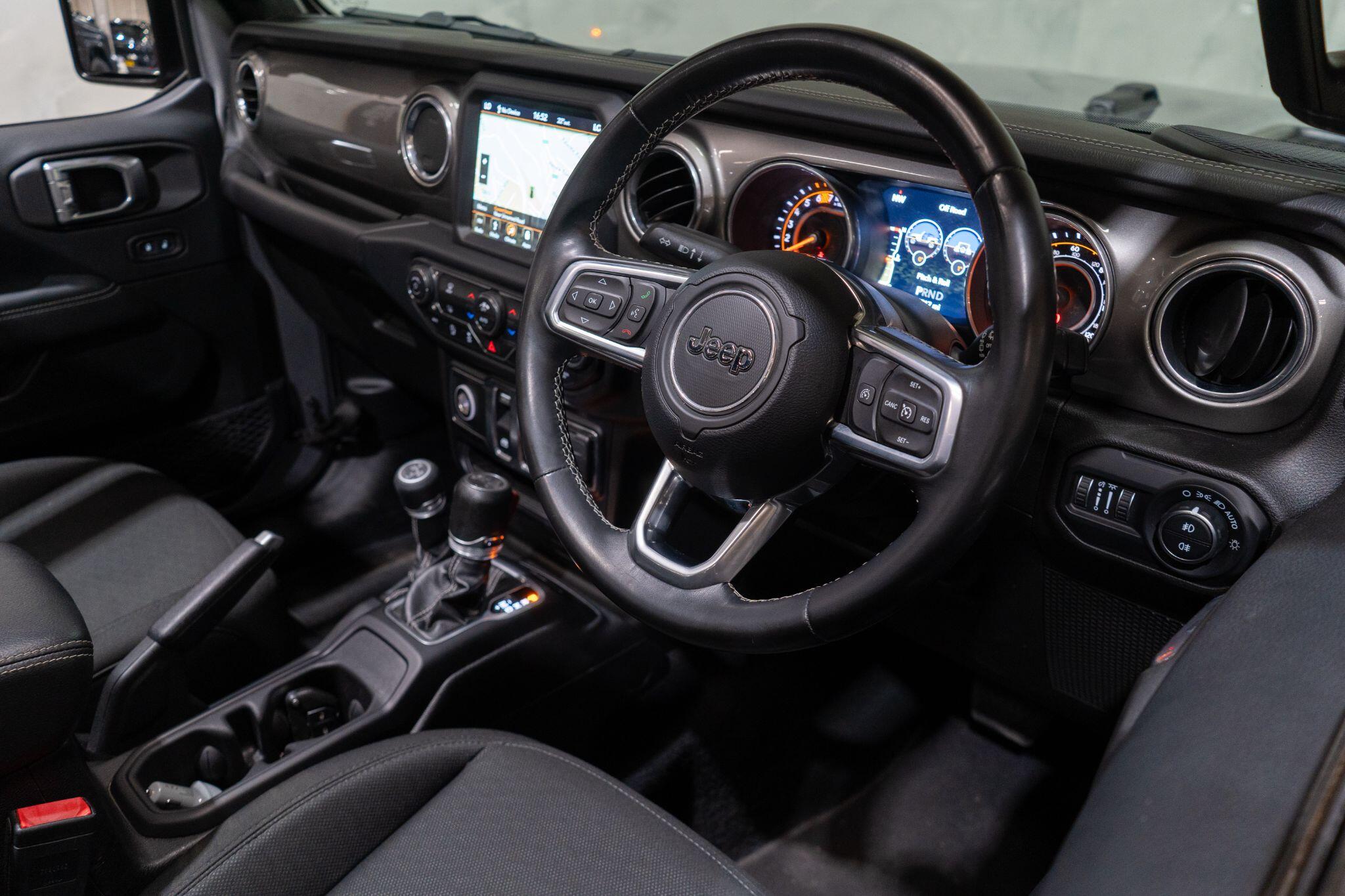 Jeep Wrangler view 18