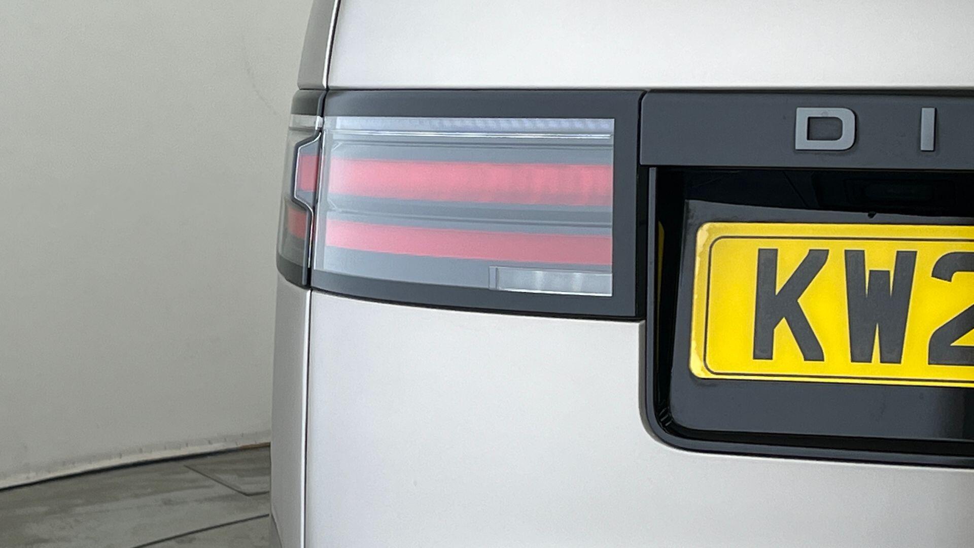 Land Rover Discovery view 26