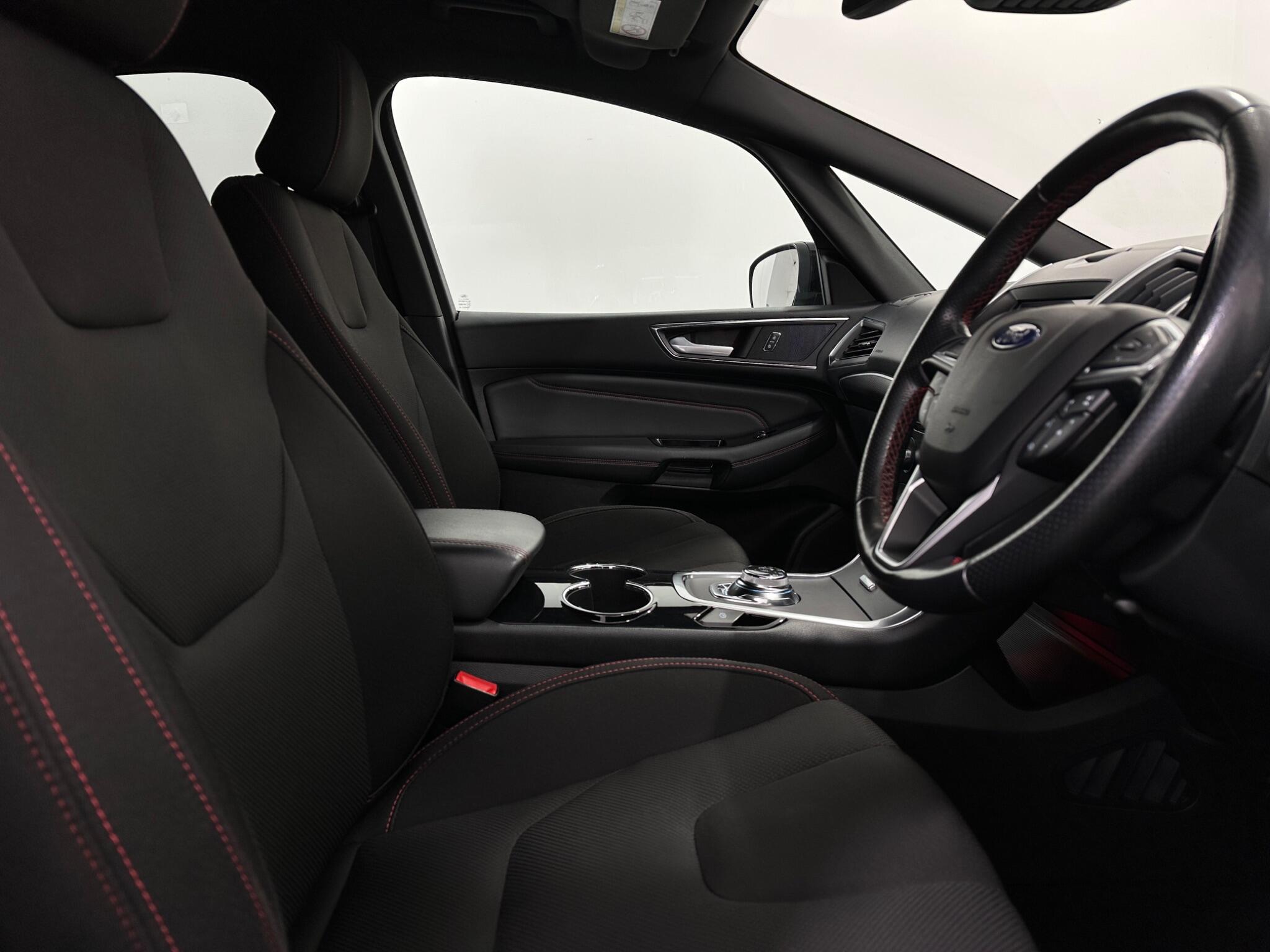 Ford S-Max view 32