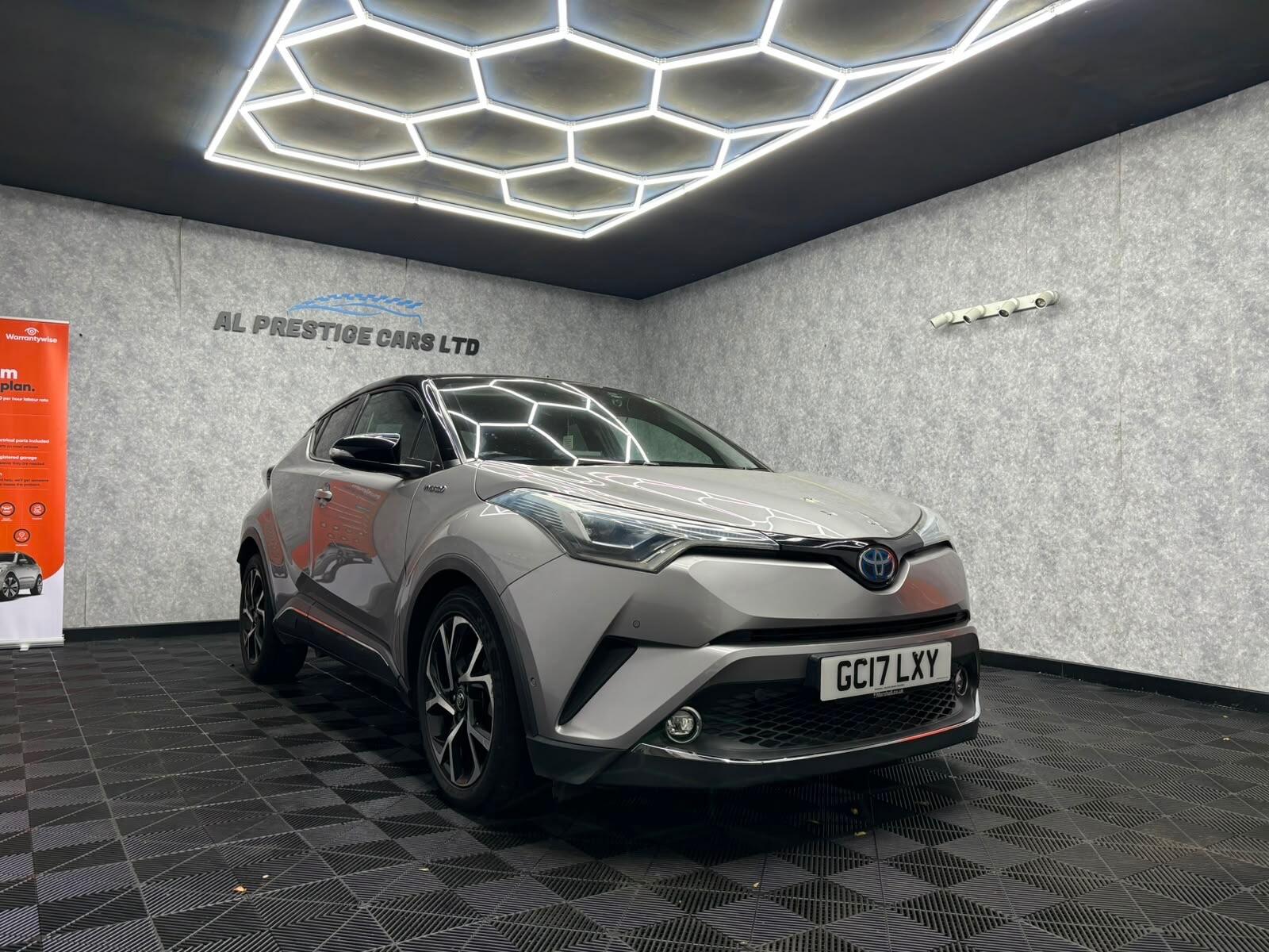 Toyota C-HR view 3