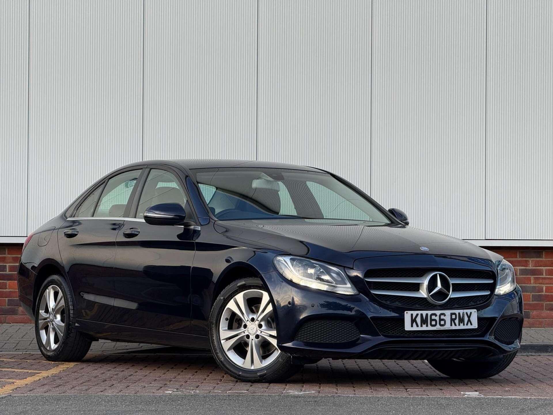 Mercedes-Benz C Class view 9