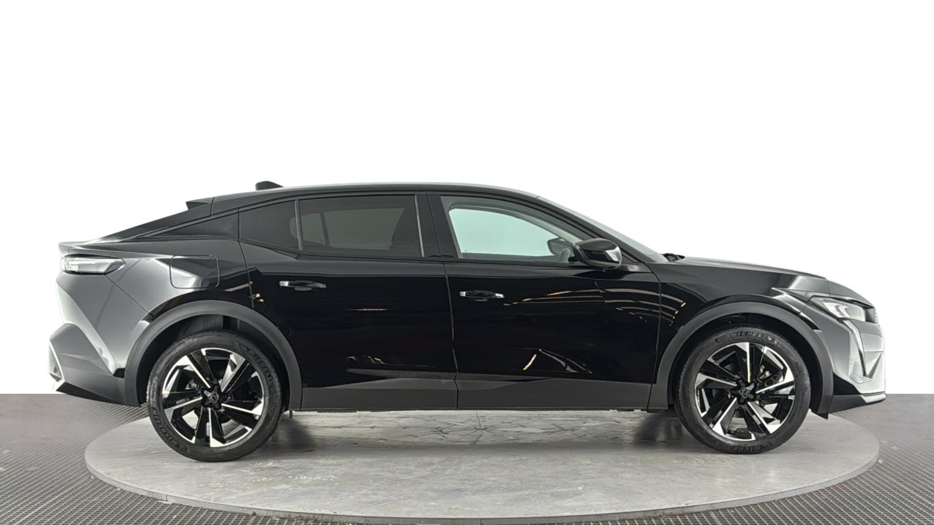 Peugeot 408 view 3
