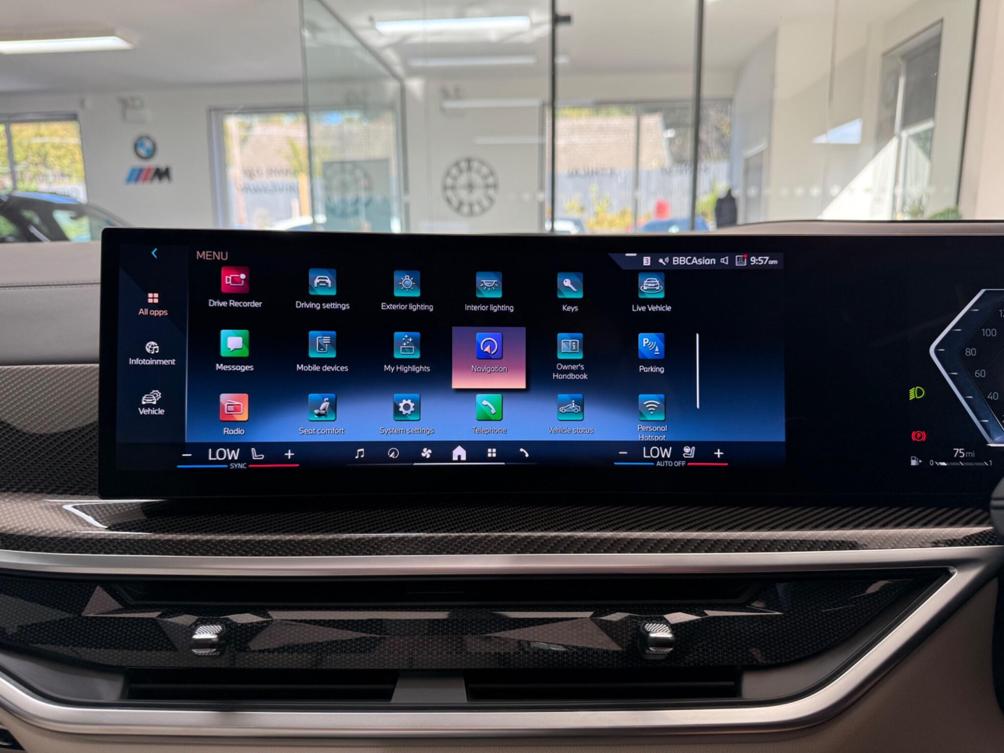 BMW X7 view 38