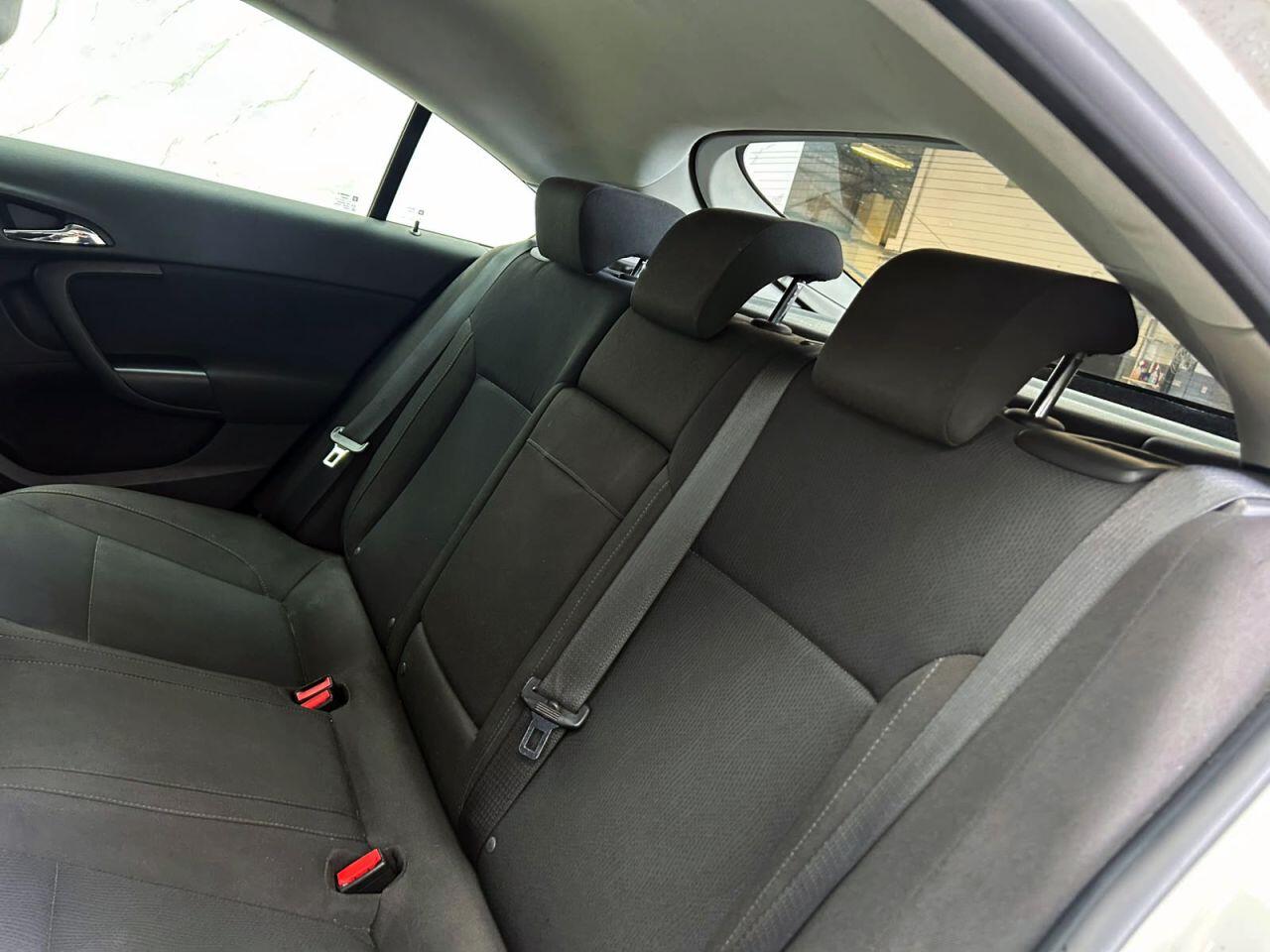 Vauxhall Insignia view 18