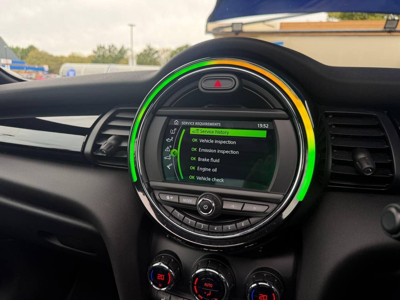 Mini Cooper view 30