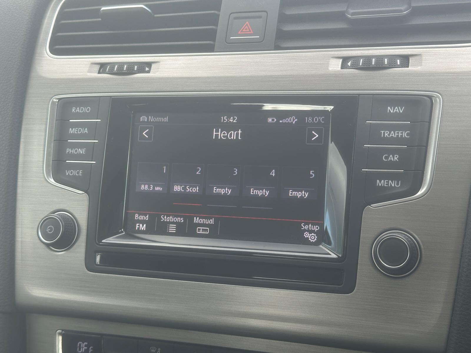 Volkswagen Golf view 16