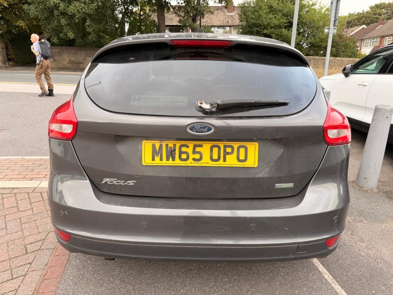 Ford Focus view 7