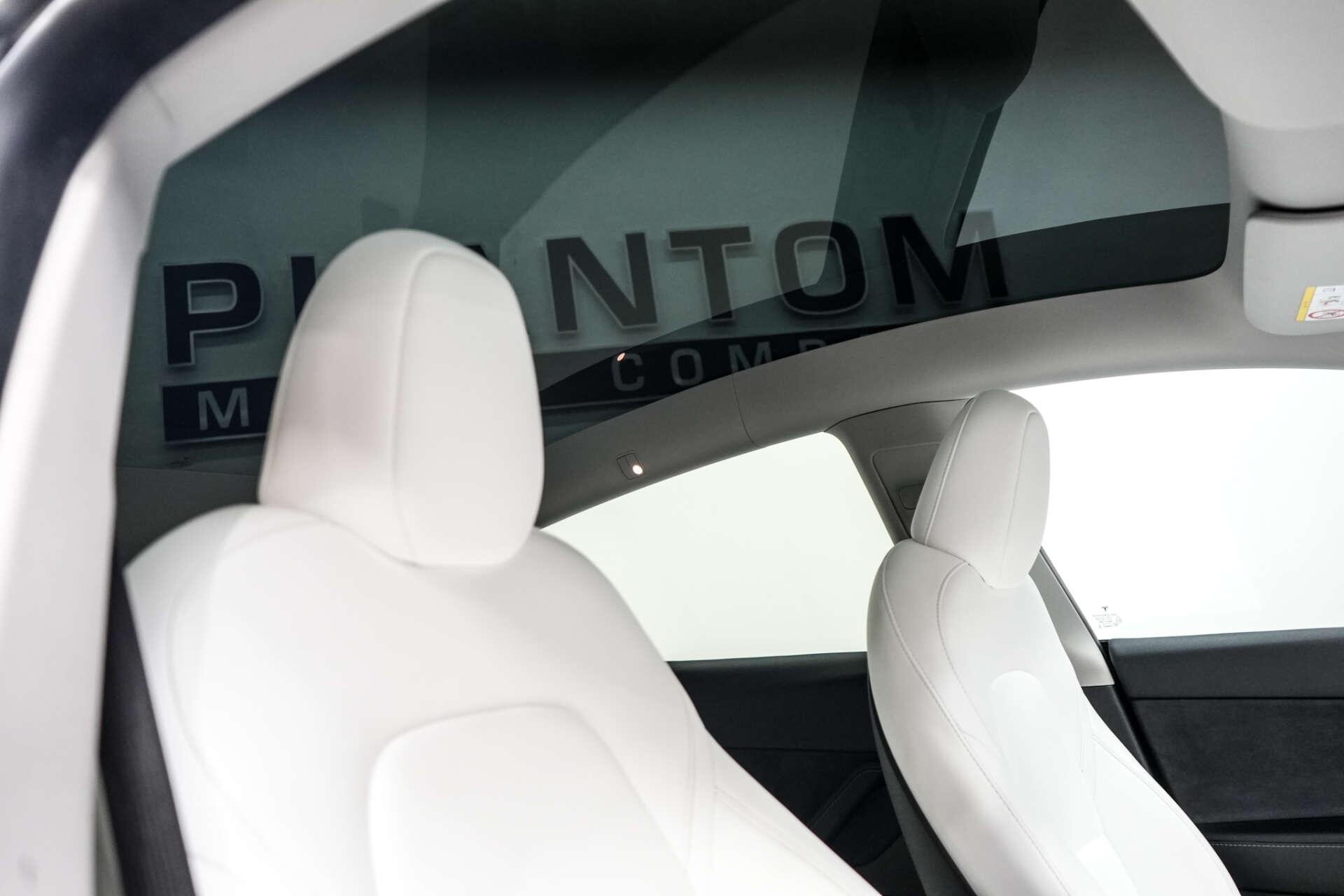 Tesla Model Y view 23