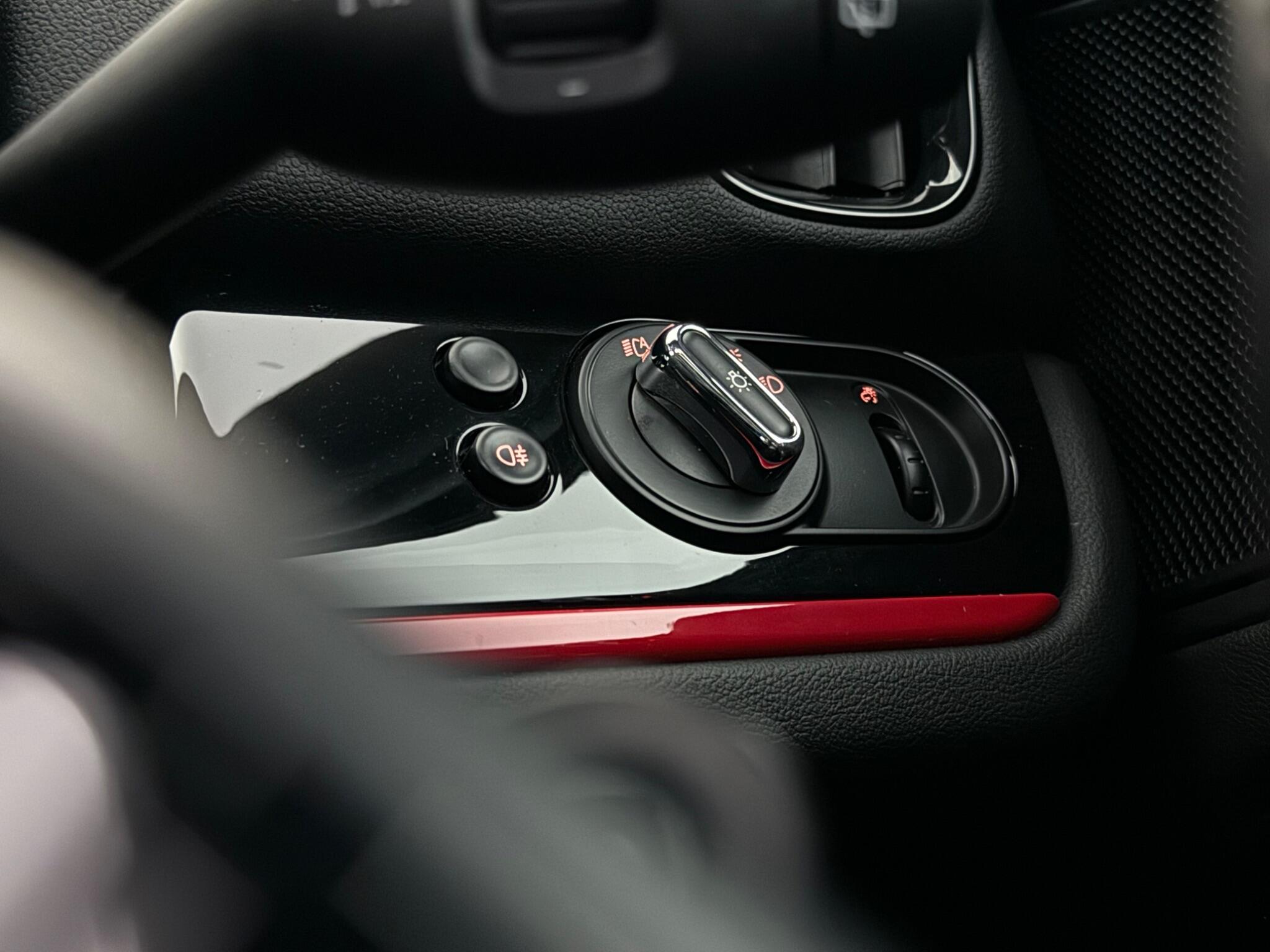 Mini Countryman view 18