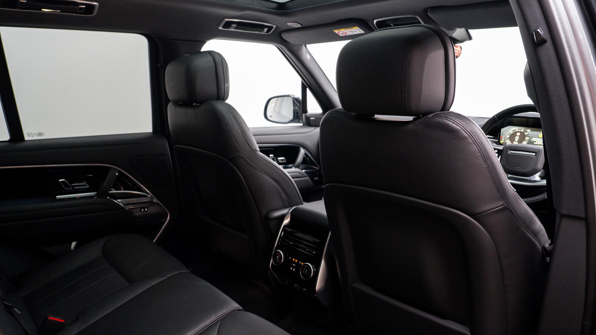 Land Rover Range Rover view 17