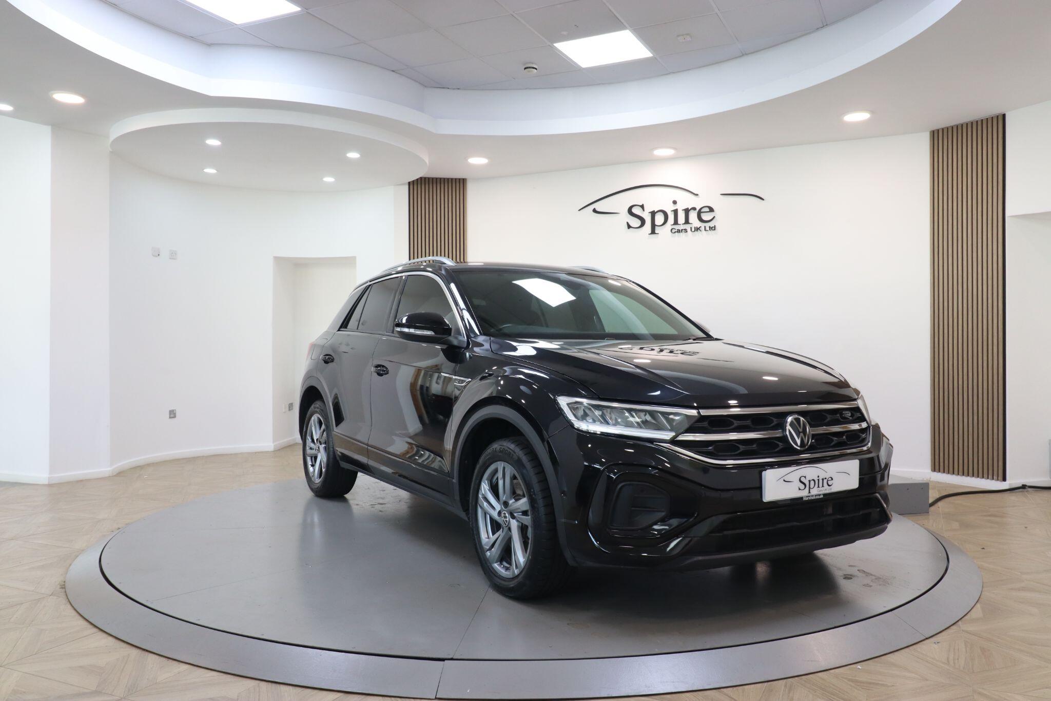 Volkswagen T-Roc view 3