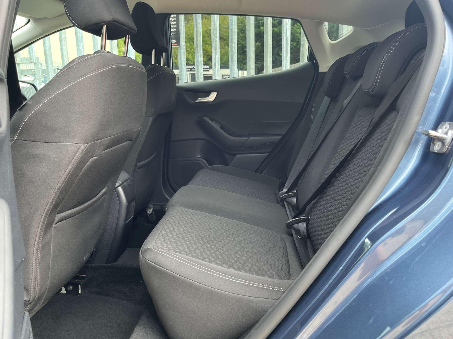 Ford Fiesta view 48