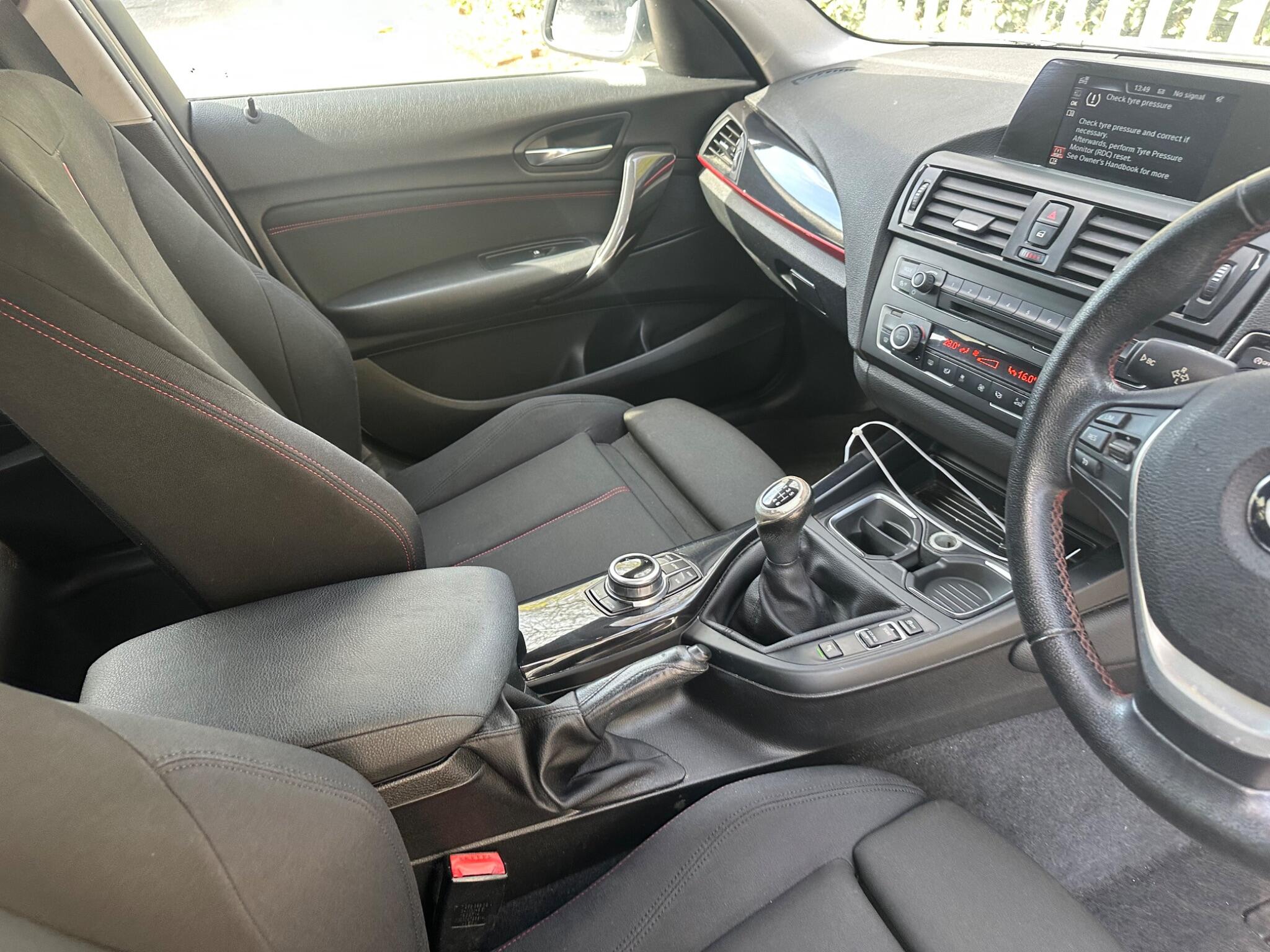 BMW 1 Series view 13