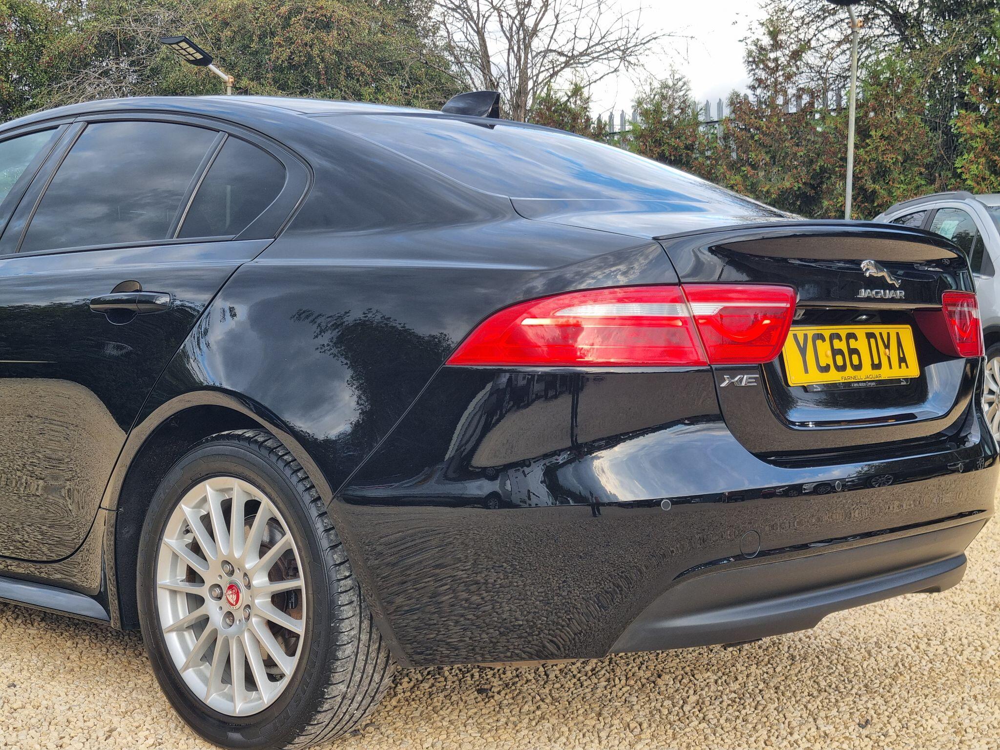 Jaguar Xe view 19
