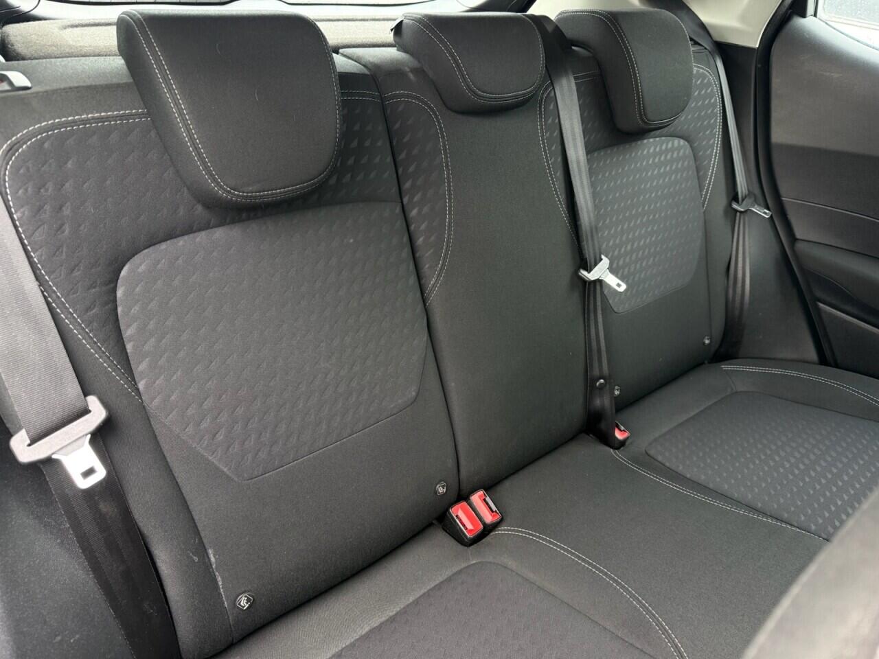 Ford Fiesta view 20